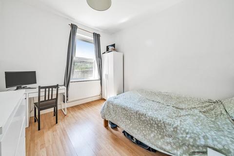 2 Ranelagh Road, London, N22 7TN
