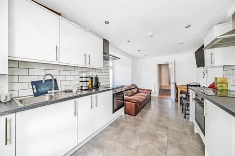 2 Ranelagh Road, London, N22 7TN