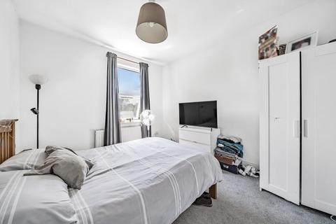 2 Ranelagh Road, London, N22 7TN