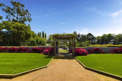 7 bedroom manor house for sale, St Saviour