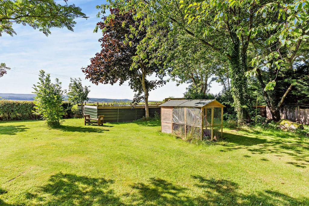 Treeton Steading