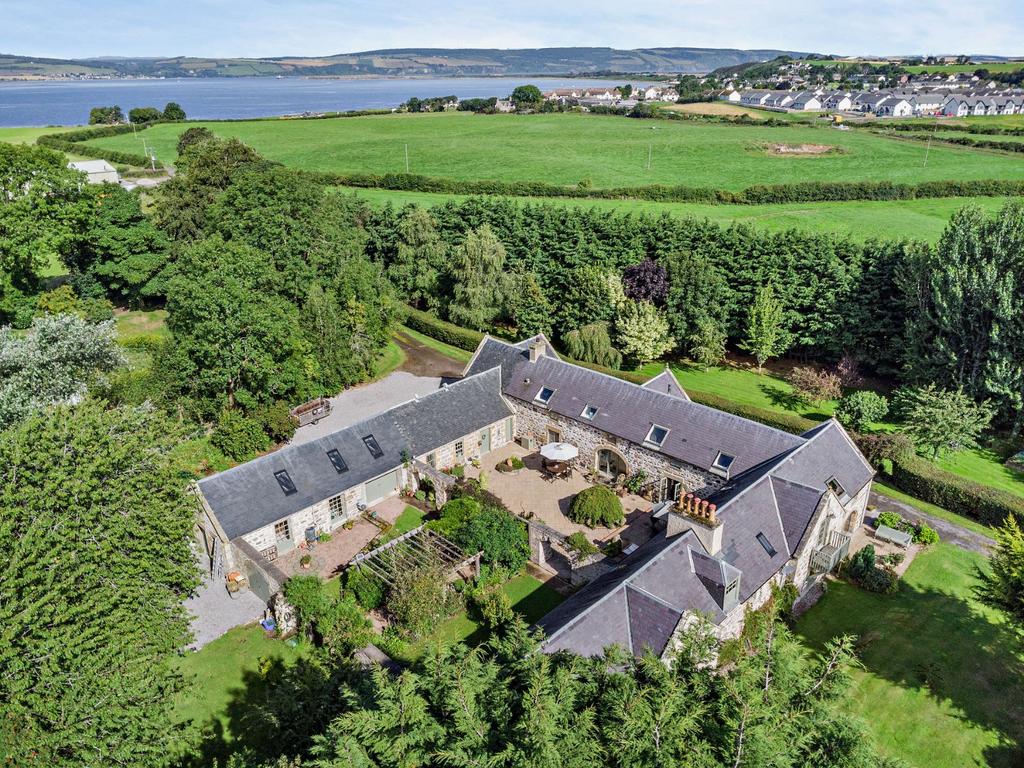Treeton Steading