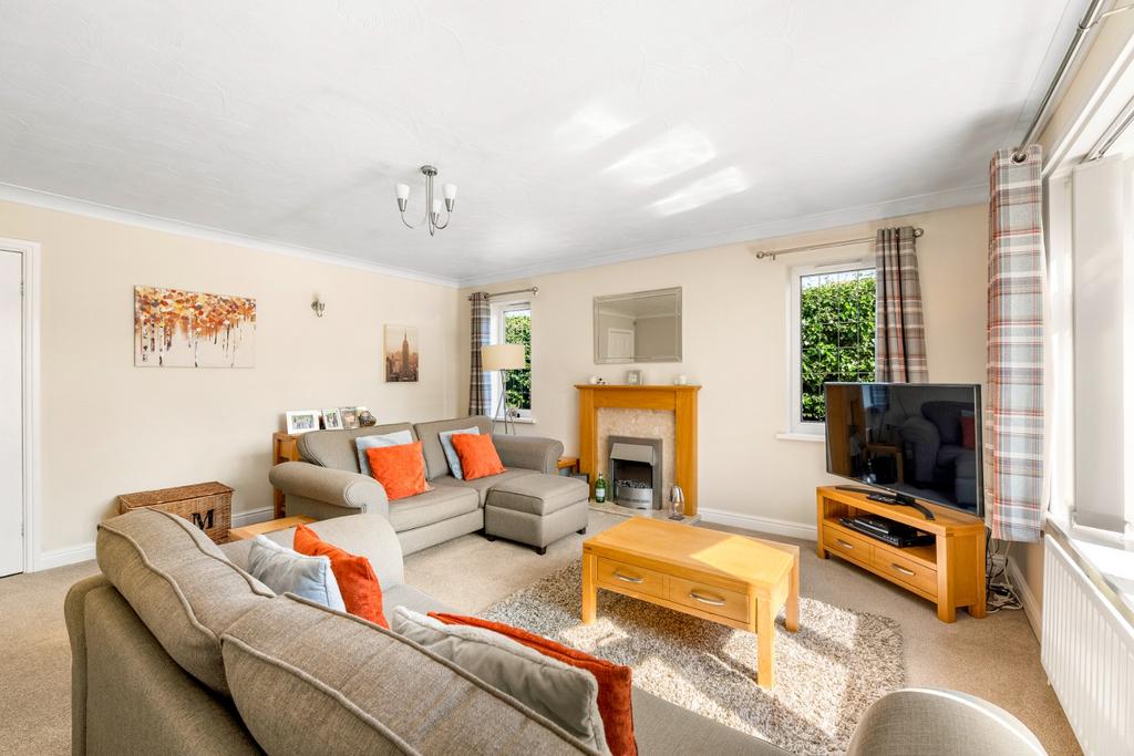 Horncastle Road, Bardney, Lincoln... 4 bed detached bungalow £425,000