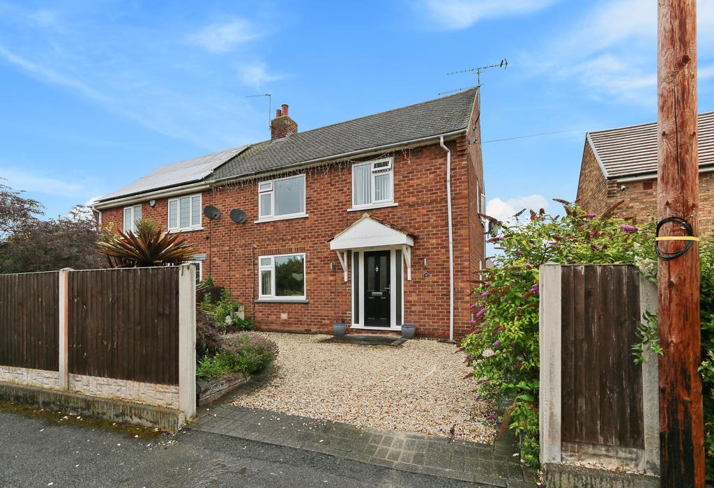 Rutland Crescent, Doncaster, South Yorkshire 3 bed semidetached house