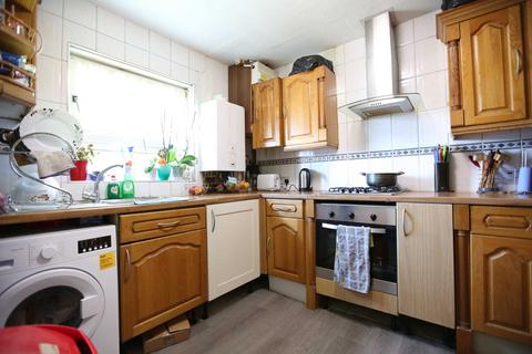 3 bedroom flat for sale, Ridgwell Road, Custom House, E16 3LN
