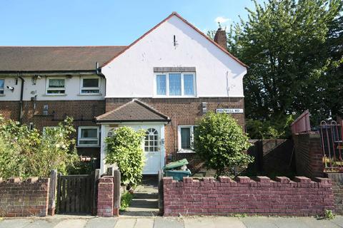 Ridgwell Road, Custom House, E16 3LN