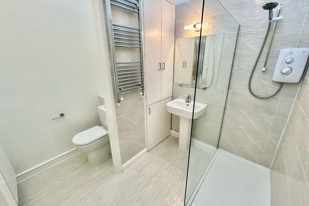 25 Park Lane 3