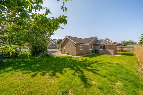 2 Ermine Drive, Navenby, Lincoln, LN5 0HB