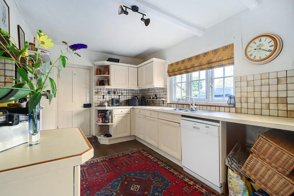 High Street, Brookland, Kent TN29 9QR 4 bed detached house for sale £