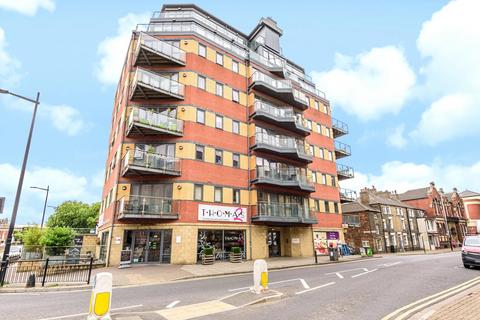 2 bedroom apartment for sale, Thorngate House, St. Swithins Square, Lincoln, LN2