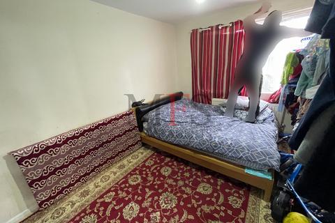 1 bedroom flat to rent, Convent Way, Southall, UB2