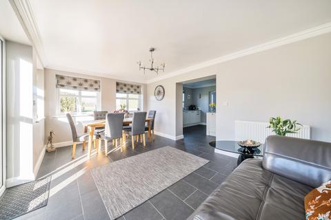 4 bedroom detached house for sale, Lincoln Road, Dunston, Lincoln, LN4