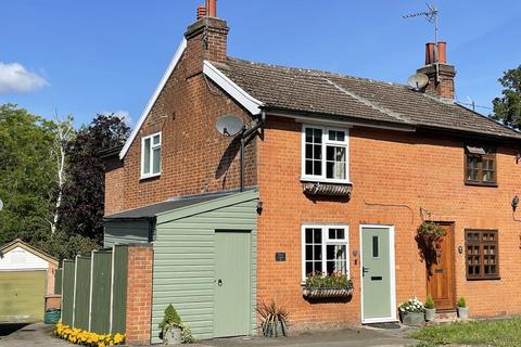 2 bedroom cottage for sale - Claydon, Ipswich, Suffolk