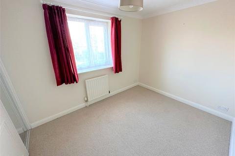 2 bedroom semi-detached house to rent, Canterbury Drive, Sleaford, Lincolnshire, NG34