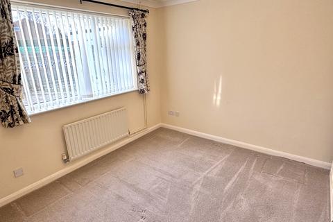 2 bedroom bungalow to rent, Canterbury Drive, Washingborough, Lincoln, Lincolnshire, LN4