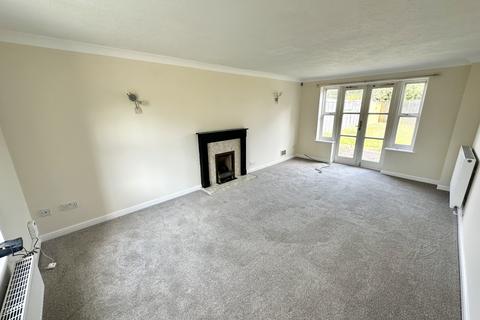 4 bedroom detached house to rent, Keats Drive, Sleaford, Lincolnshire, NG34