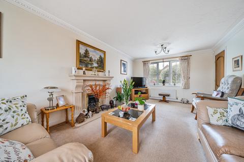 15 Chestnut Close, Digby, Lincoln, LN4 3LP