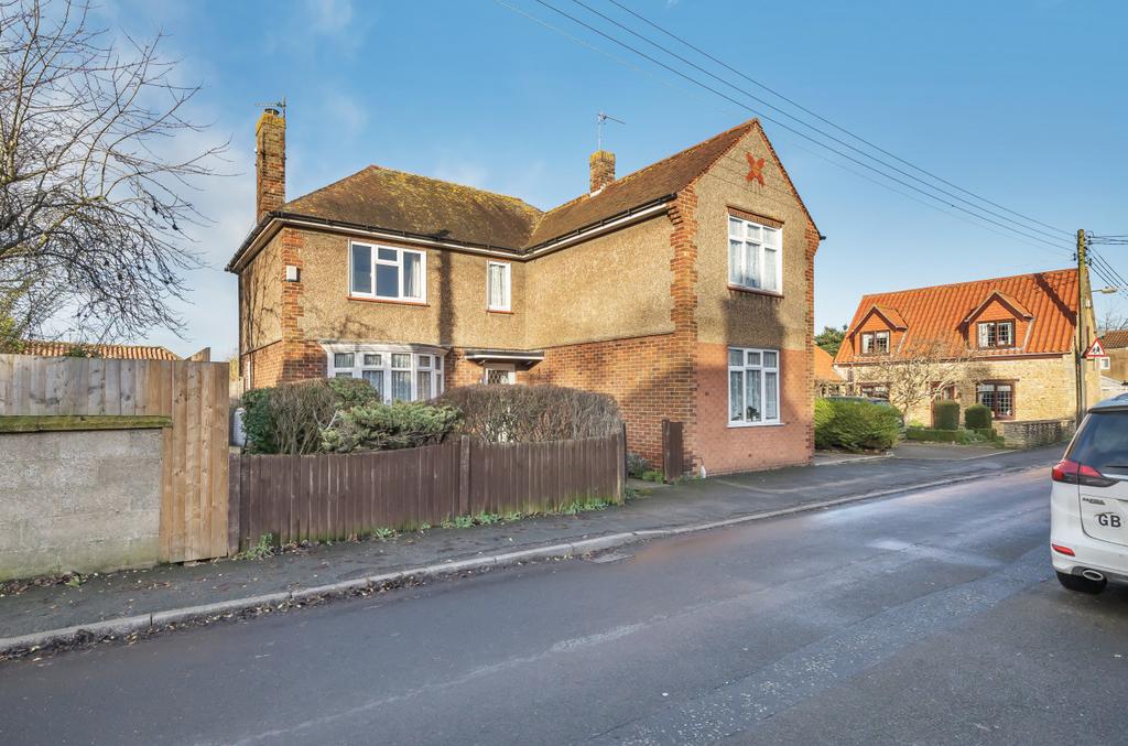 Chestnut Street, Ruskington, Sleaford, NG34 4 bed detached house for sale £320,000