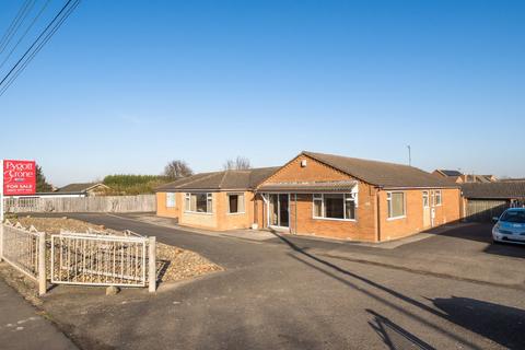 3 bedroom bungalow for sale, Barrier Bank, Cowbit, Spalding, Lincolnshire, PE12