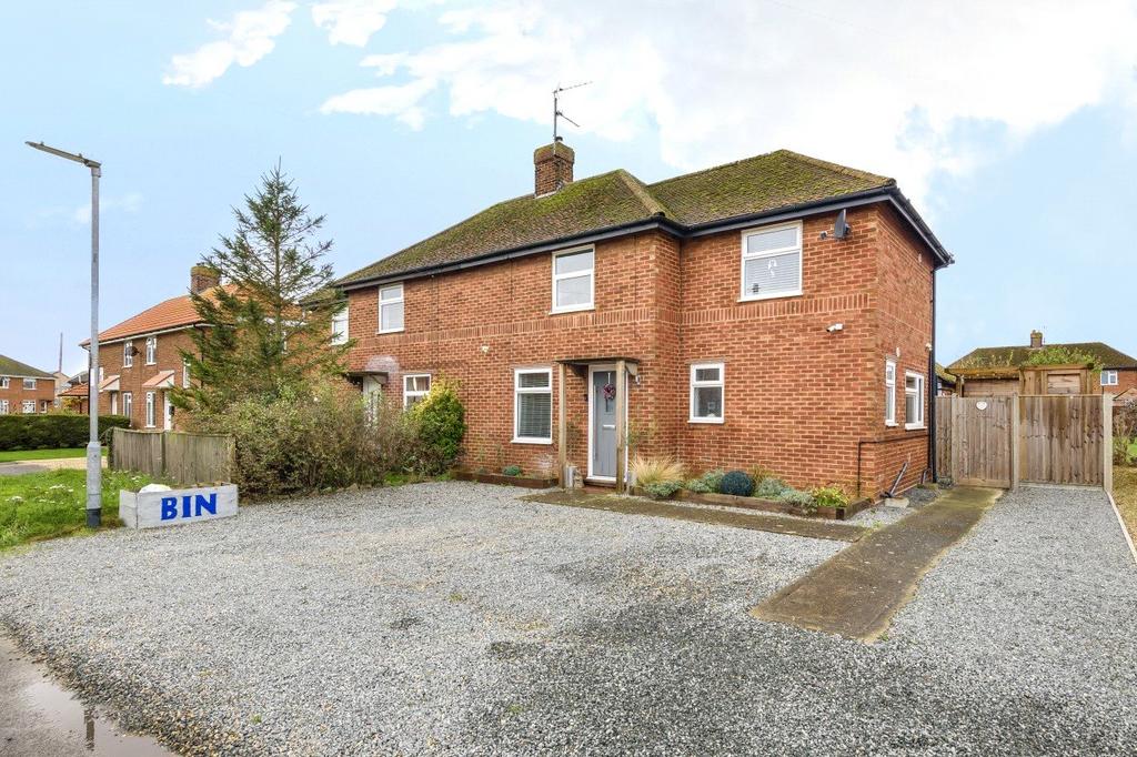 Tolls Lane, Holbeach, Lincolnshire, PE12 3 bed semidetached house £