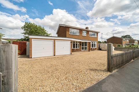 4 bedroom detached house for sale, Chestnut Avenue, Holbeach, Spalding, Lincolnshire, PE12