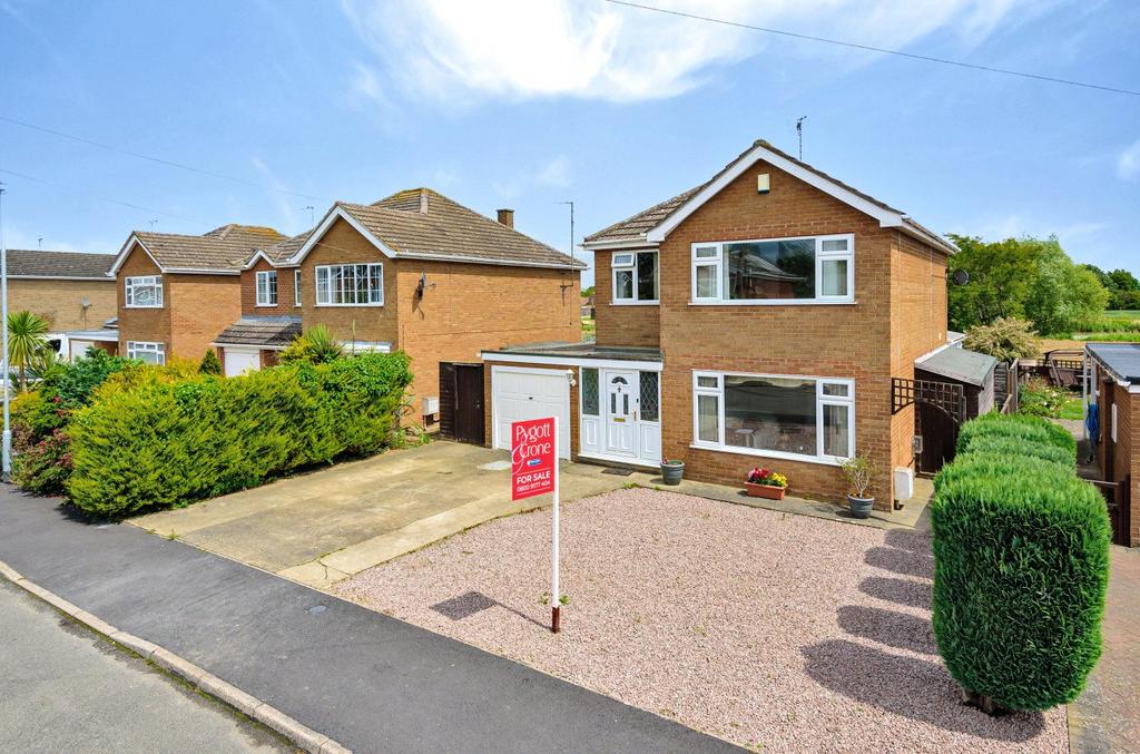 Orchard Close, Donington, Spalding, PE11 3 bed detached house for sale