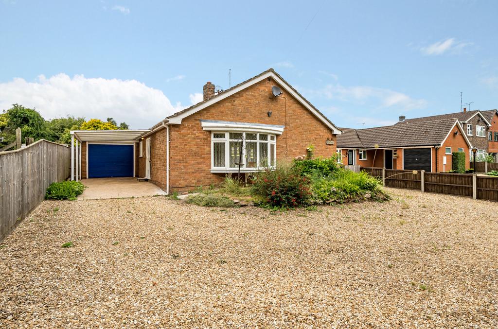 Roman Bank, Saracens Head, Holbeach, 3 bed bungalow for sale £270,000