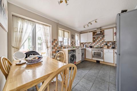 2 bedroom semi-detached house for sale, Edward Road, Spalding, Lincolnshire, PE11