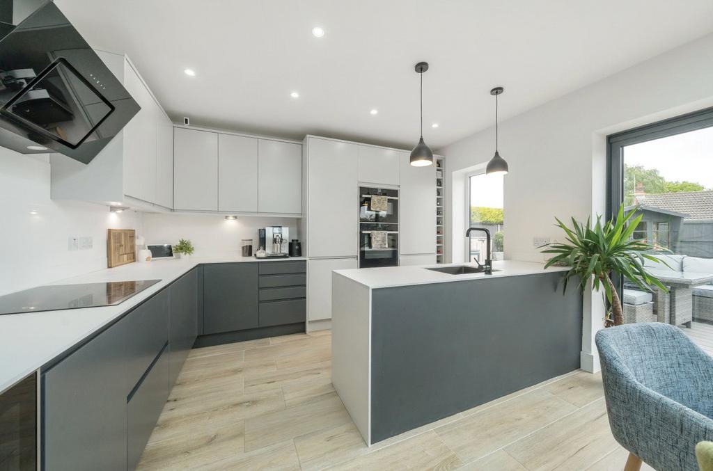 Somersby Way, Boston, Lincolnshire, PE21 3 bed bungalow for sale £374,950