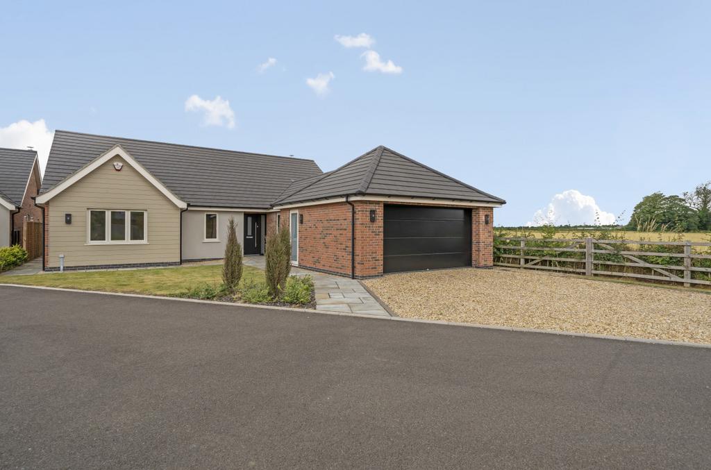 Hyland Close, Kirton, Boston, PE20 3 bed bungalow for sale £415,000