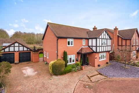 6 Blakeney Lea, Cleethorpes, DN35 0PD