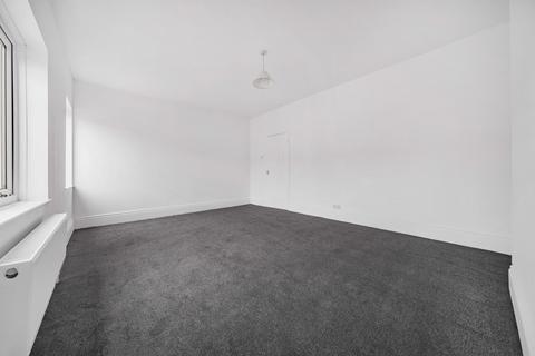12 Manor Avenue, Grimsby, DN32 0QR