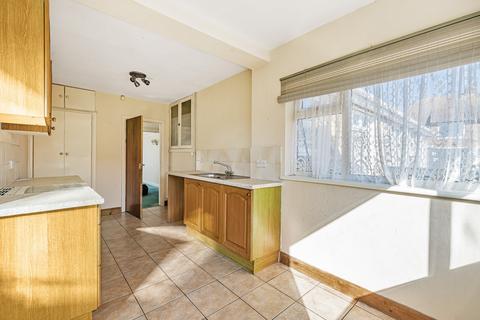 3 Brian Avenue, Cleethorpes, DN35 9BY