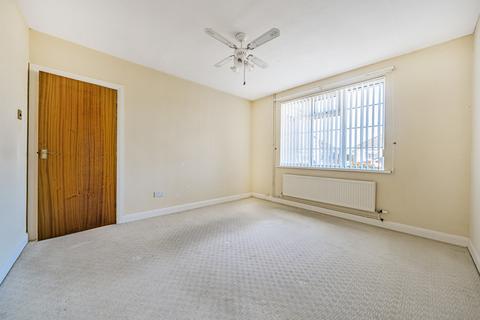 3 Brian Avenue, Cleethorpes, DN35 9BY