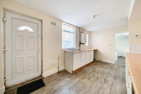 2 bedroom apartment for sale, Duke Street, Grimsby, Lincolnshire, DN32