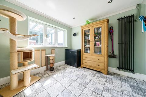 15 Hamilton Close, Grimsby, DN34 5QW