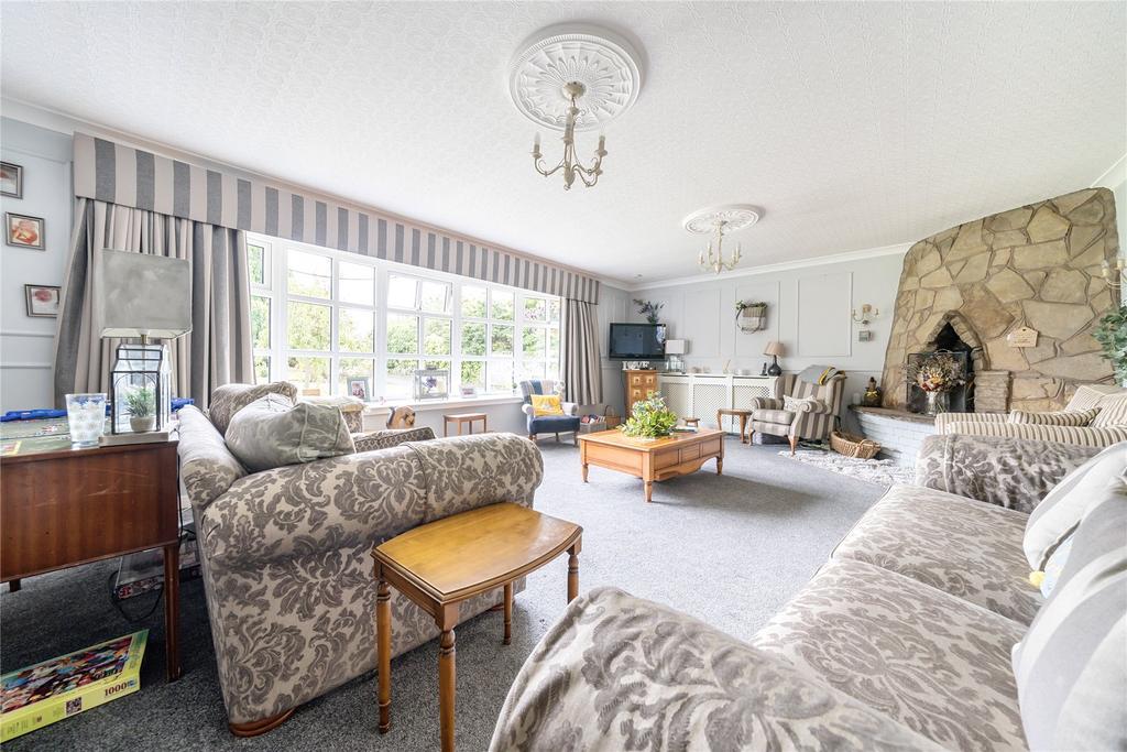 Tetney Lock Road, Tetney, Grimsby, DN36 4 bed bungalow for sale £475,000