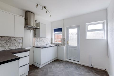 30 Kathleen Grove, Grimsby, DN32 8JT