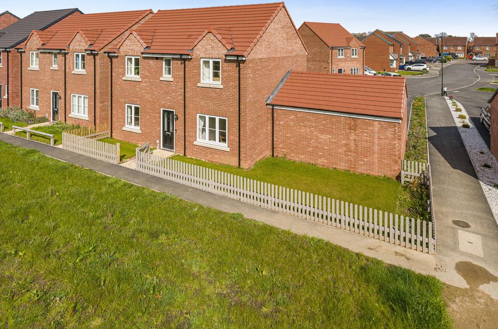 Ryedale Way, Scartho Top, Grimsby, DN33 4 bed detached house for sale
