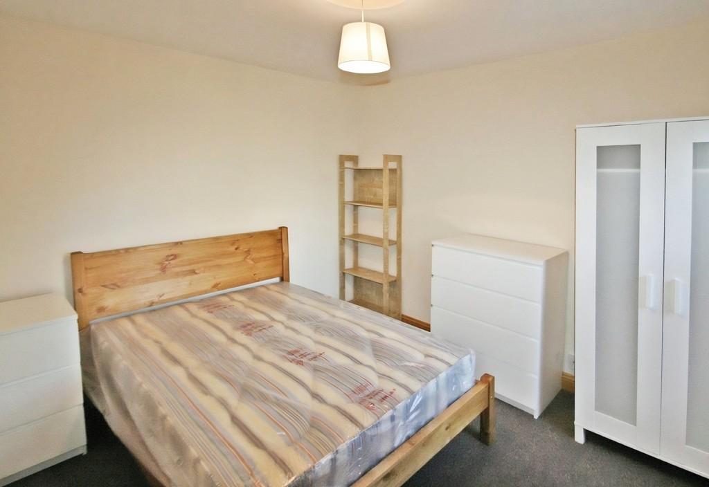 Bedroom - Angle 3