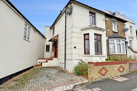 147 Dover Road, Northfleet, Gravesend, DA11 9QX