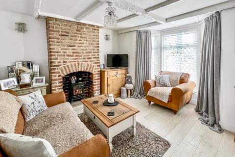 147 Dover Road, Northfleet, Gravesend, DA11 9QX