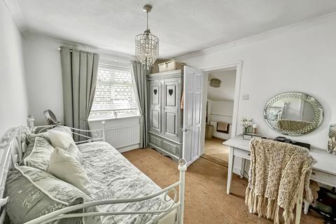 147 Dover Road, Northfleet, Gravesend, DA11 9QX