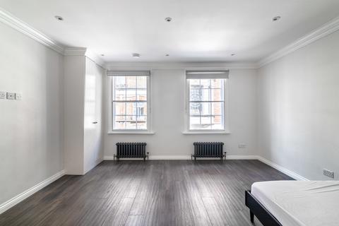 Studio to rent, Marshall Street, Carnaby W1