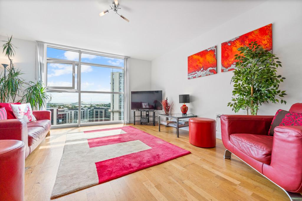 Altolusso, Bute Terrace, Cardiff 2 bed apartment for sale £220,000