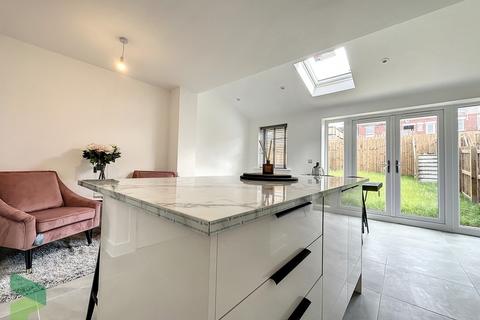 4 bedroom detached house for sale, Tower View, Darwen