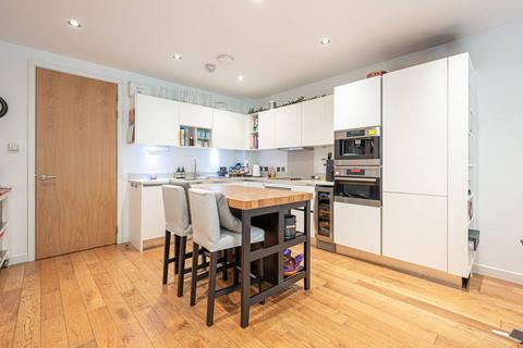 3 bedroom flat for sale, The Cascades, Hampstead, London, NW3