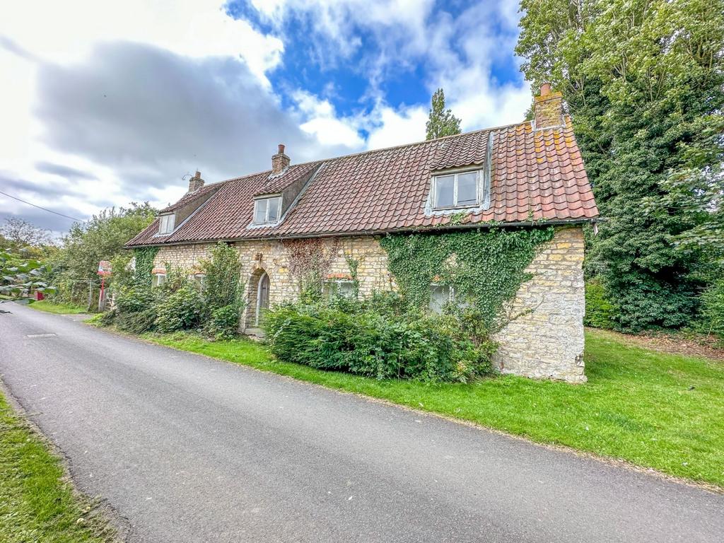 Haytons Lane, Appleby, North Lincolnshire, DN15 2 bed detached house for sale £260,000