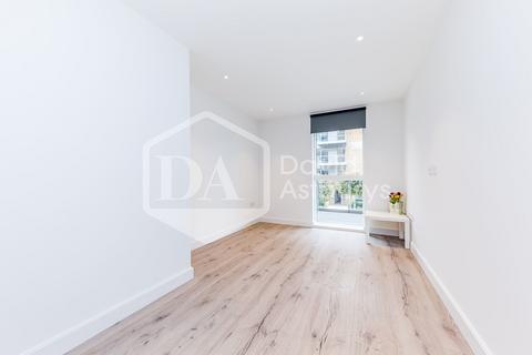 undefined, Woodberry Down, Finsbury Park, London