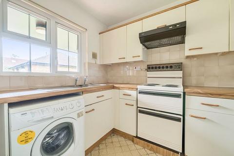 25 Ash Grove, Fernhurst, Haslemere, GU27 3HL